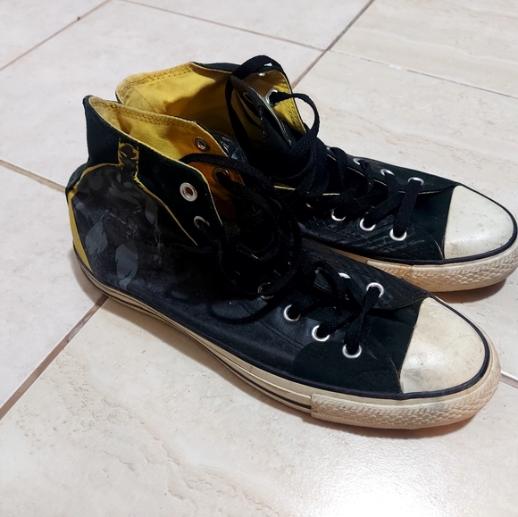 Used batman chucks - Picture 1 of 2